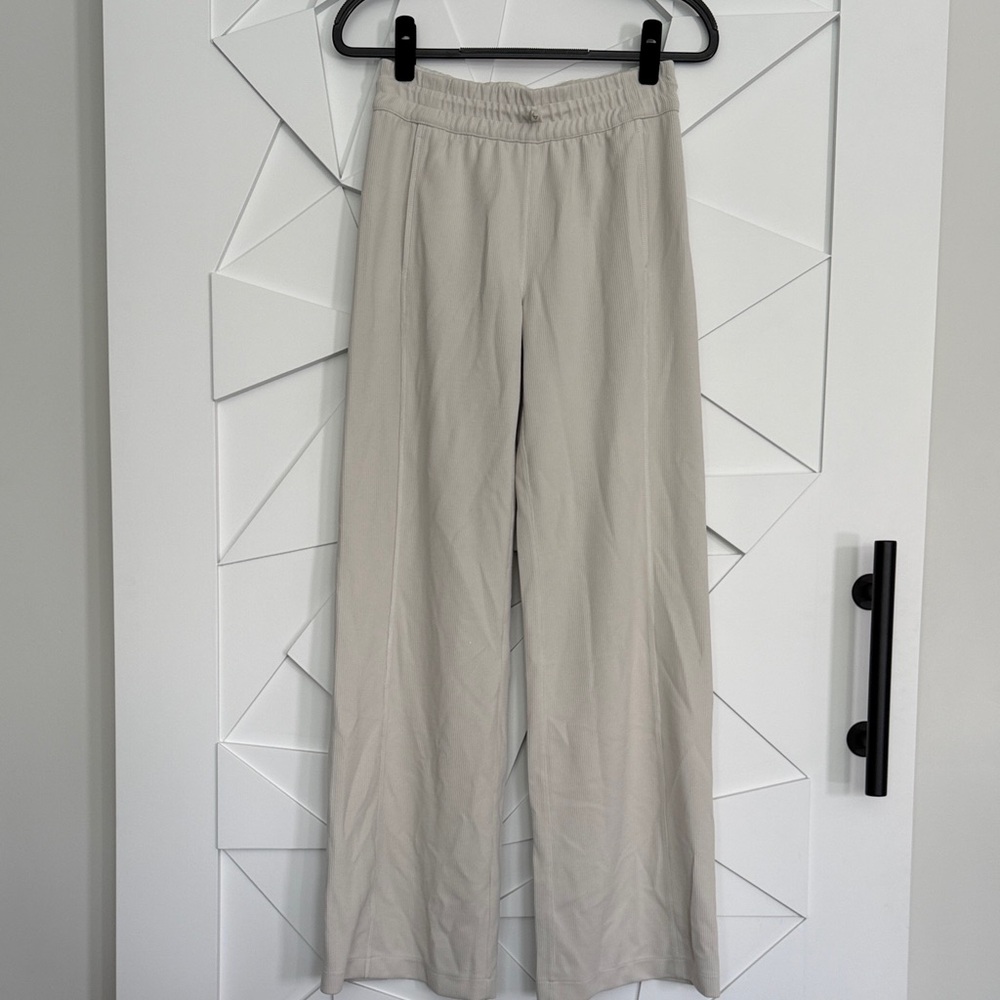 lululemon athletica Wide Leg Trousers in Light Taupe